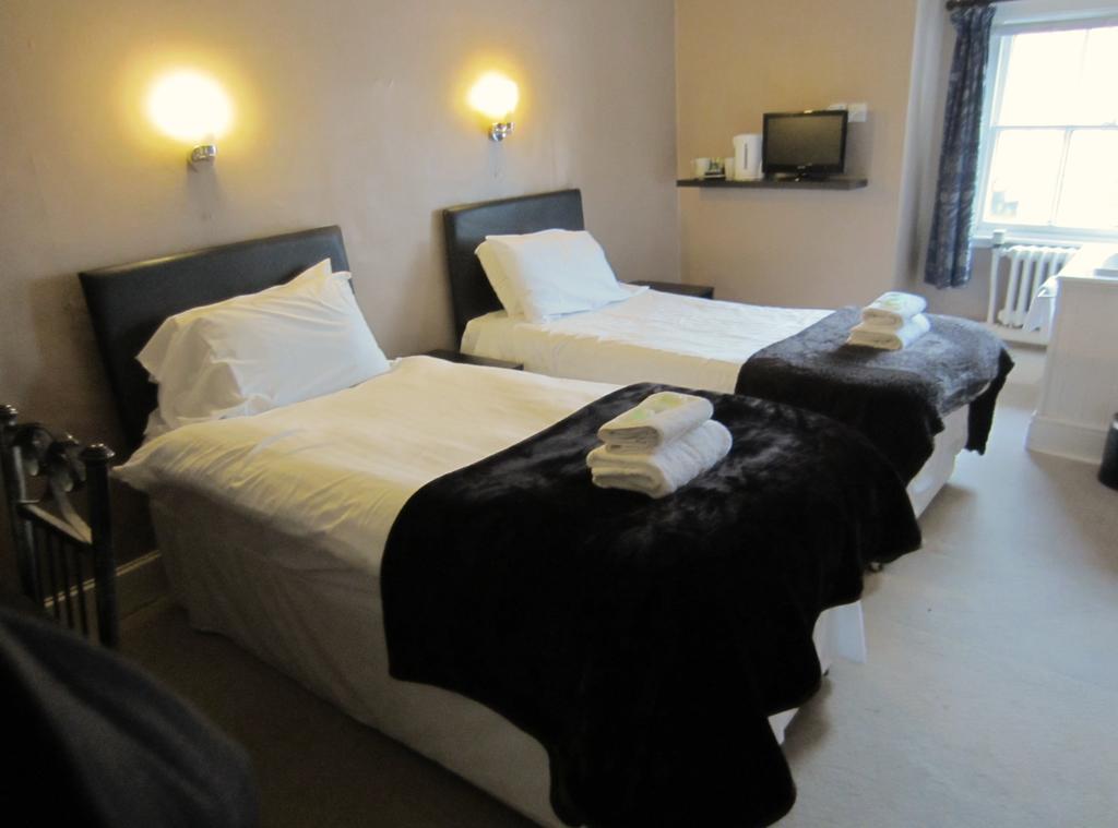 The Grail Court Hotel Burton-upon-Trent Номер фото