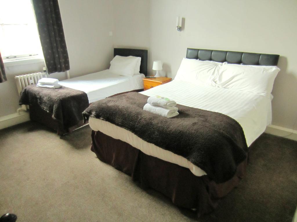 The Grail Court Hotel Burton-upon-Trent Номер фото